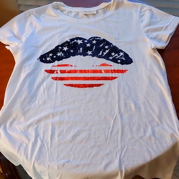 Red,White,&Blue T-Shirt - Picture 1 of 2